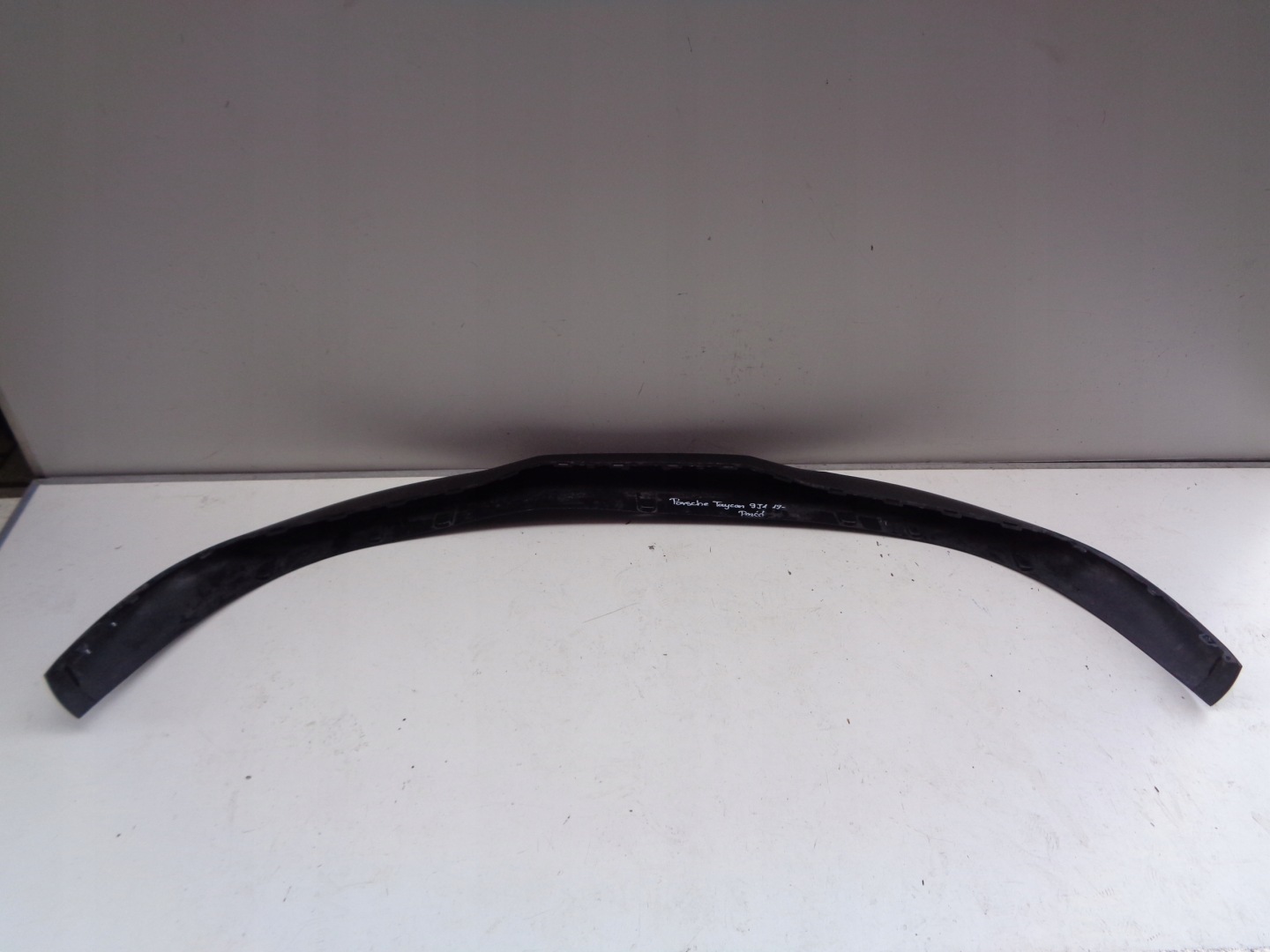 ACCESSORI PARAURTI ANTERIORE PORSCHE TAYCAN 9J1 19