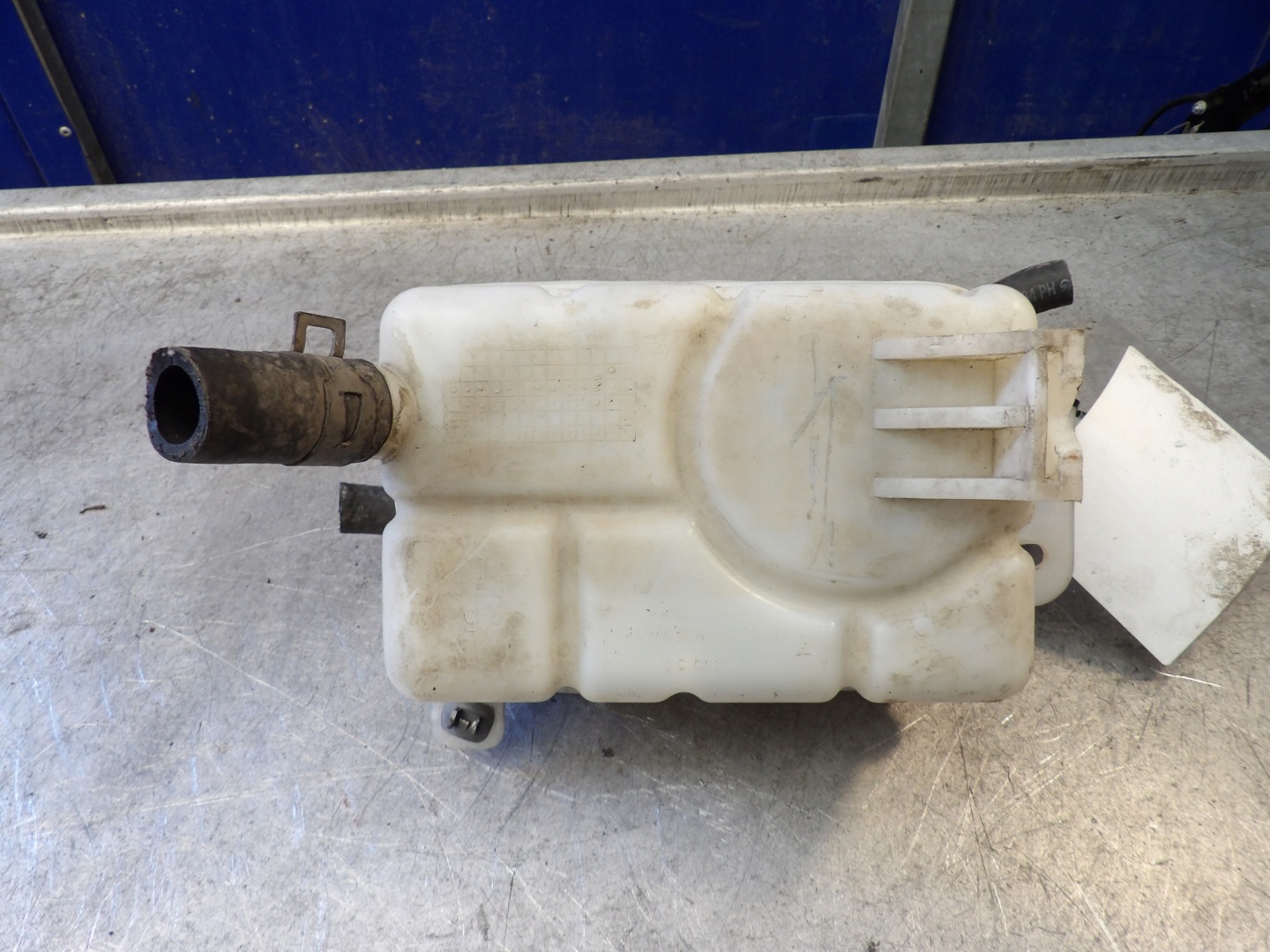 CHEVROLET AVEO - Scheibenwaschbehälter 96 815 54