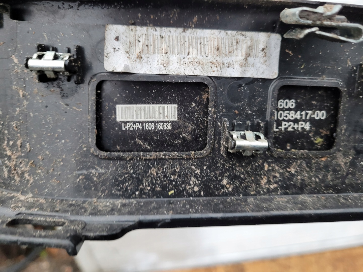 moulding covers door rear part left TESLA X 1060072-00