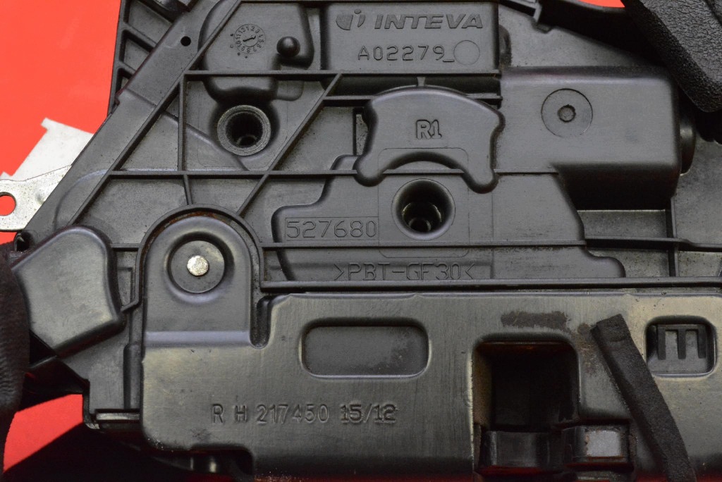 lock door right front front EU 5K1837016D VW POLO 5 V 6R 5D HB 09-15
