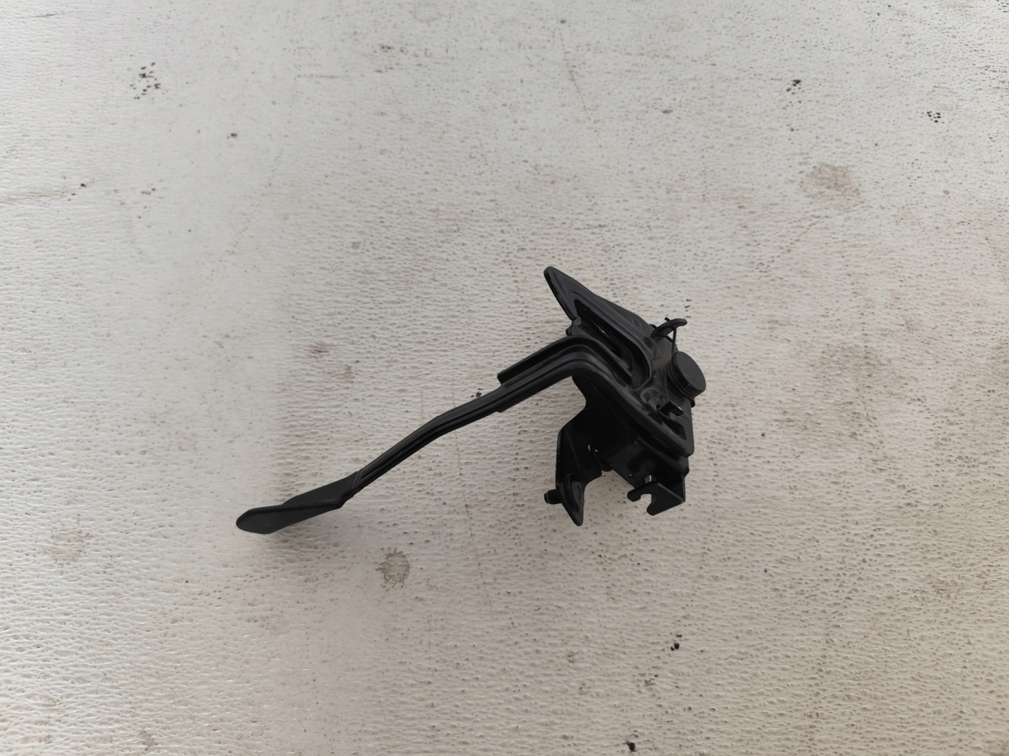 HYUNDAI IX20 2018 bonnet latch lock