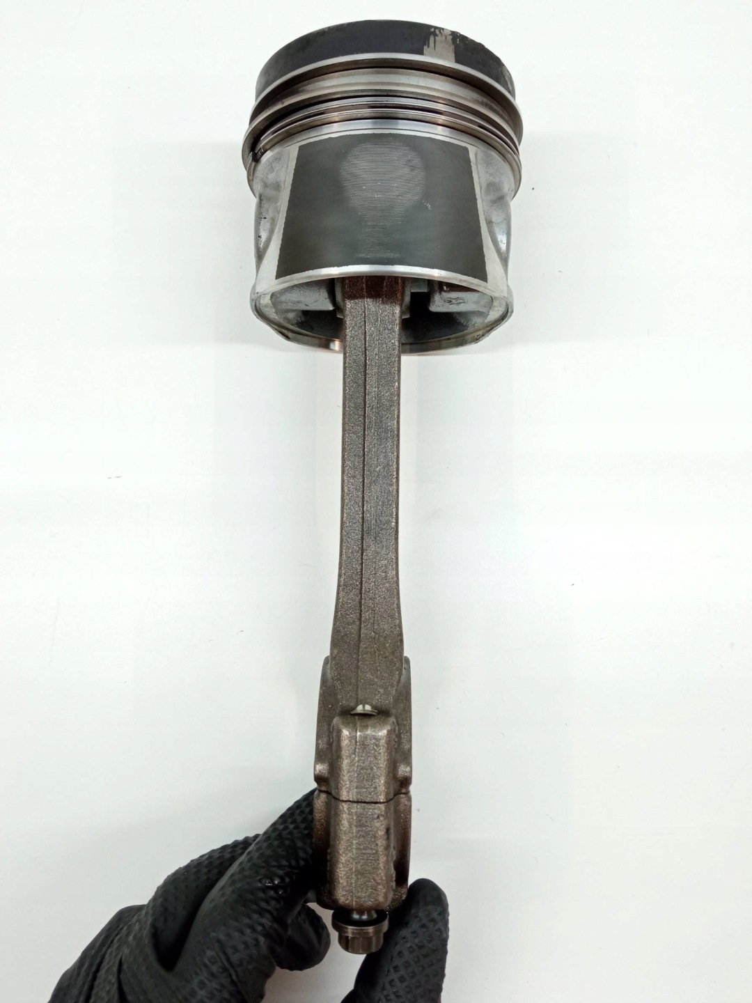 piston connecting rod 79L98 1.6 TDI Skoda Octavia II (2004-2013)