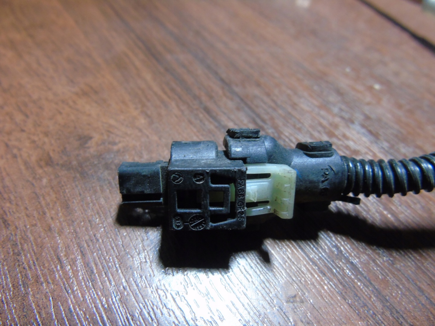 SENSOR TEMP. GASE MERCEDES W213 W238 W253 1
