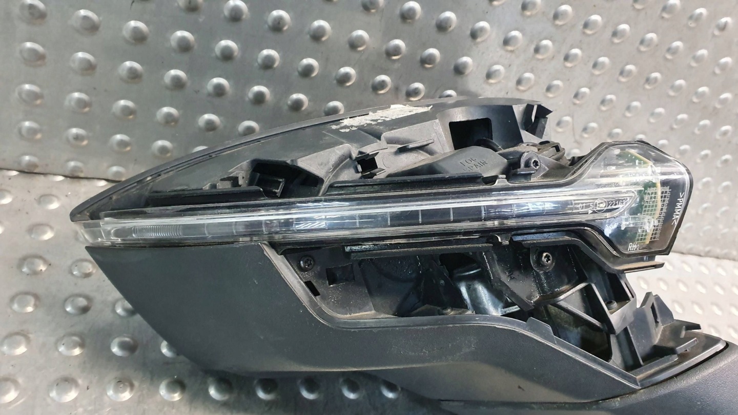 mirror right SEAT IBIZA V 5 PIN 17