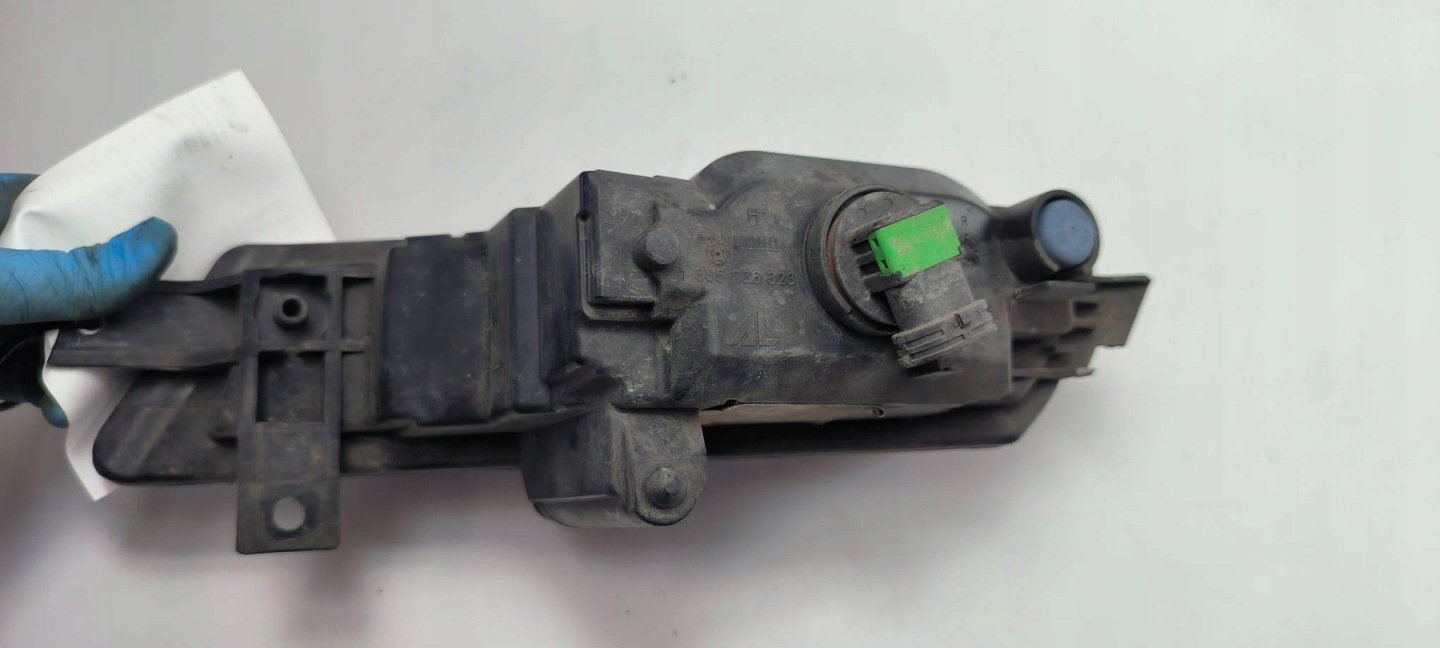 Nebelscheinwerfer rechts 7181288 BMW E87 116D LIFT