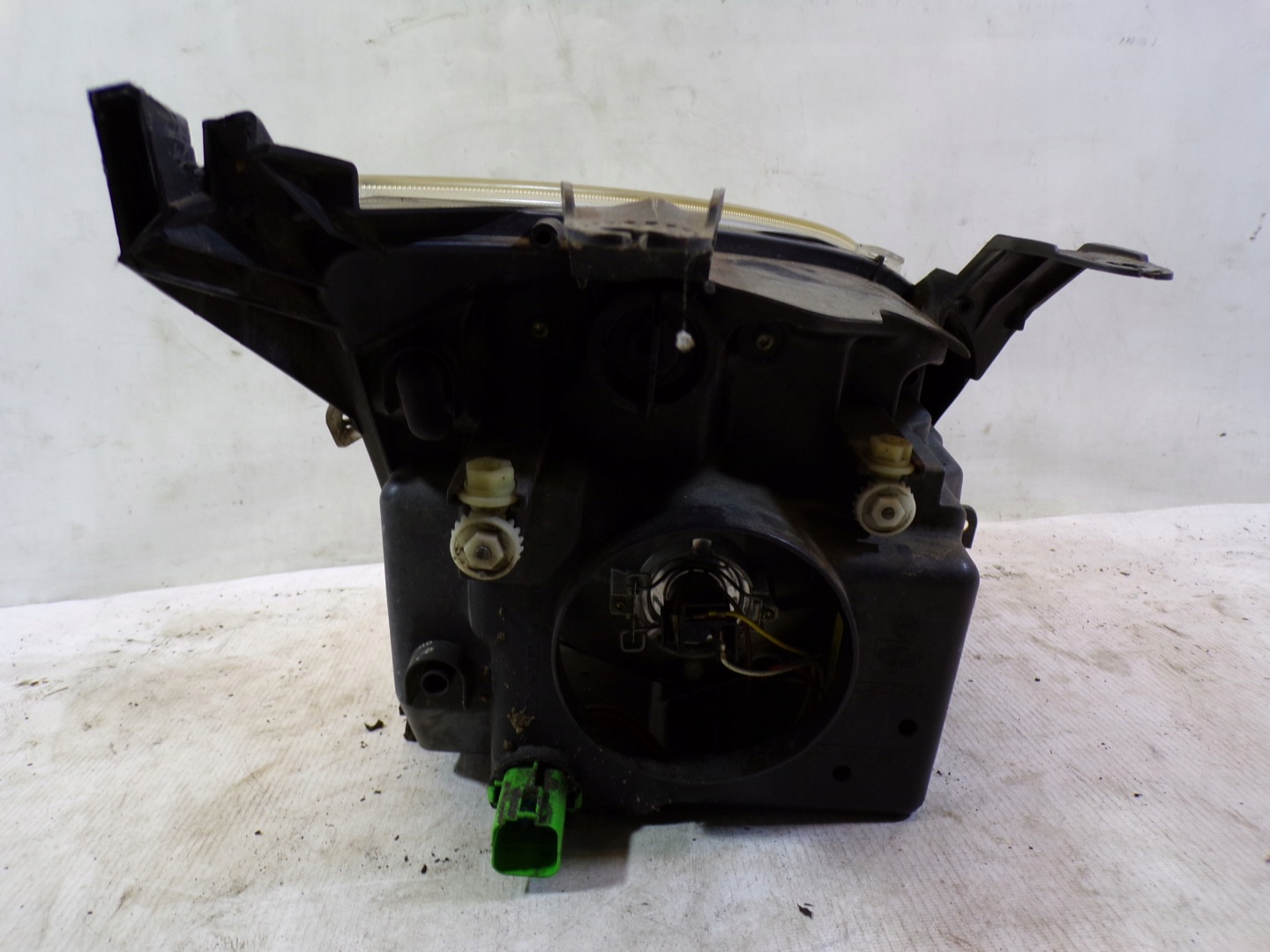 light front front left FORD FUSION 1 and