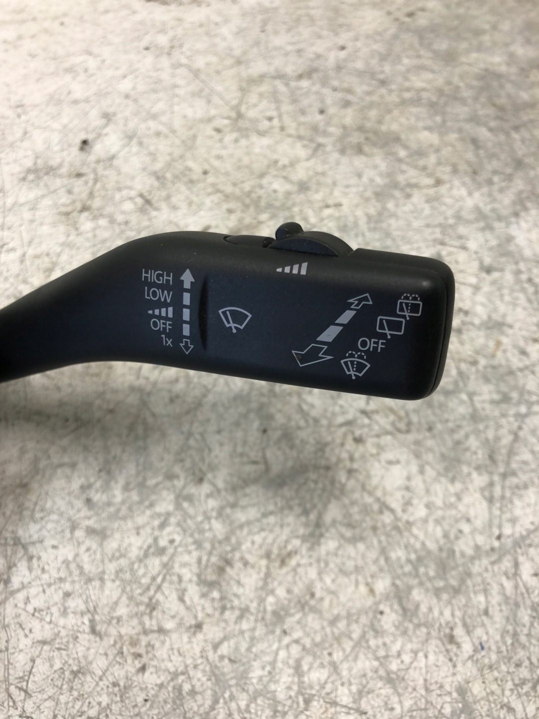 steering wheel levers and controls VW SKODA AUDI 5K0953569AL