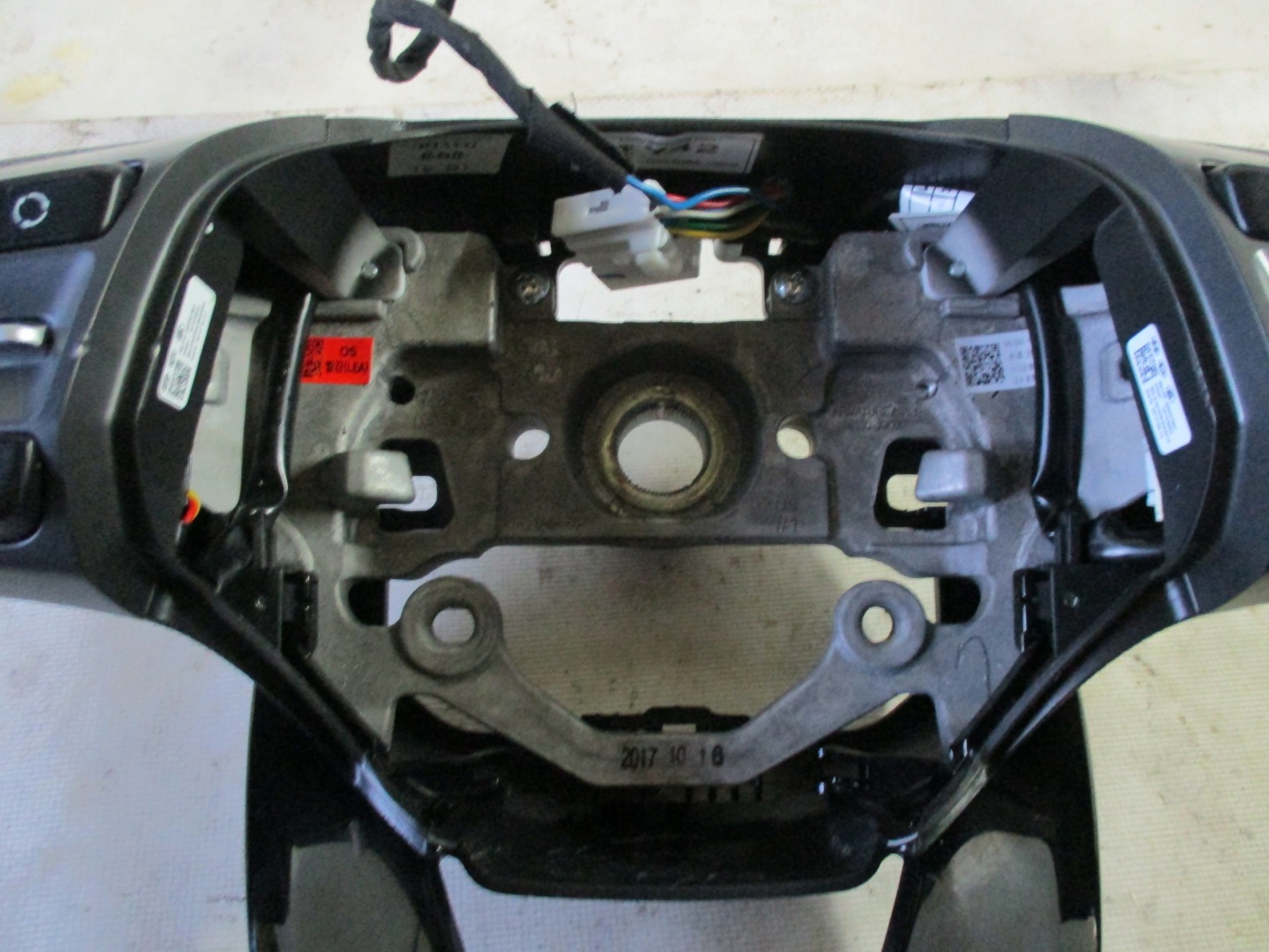 Volant Hyundai Kona 17r