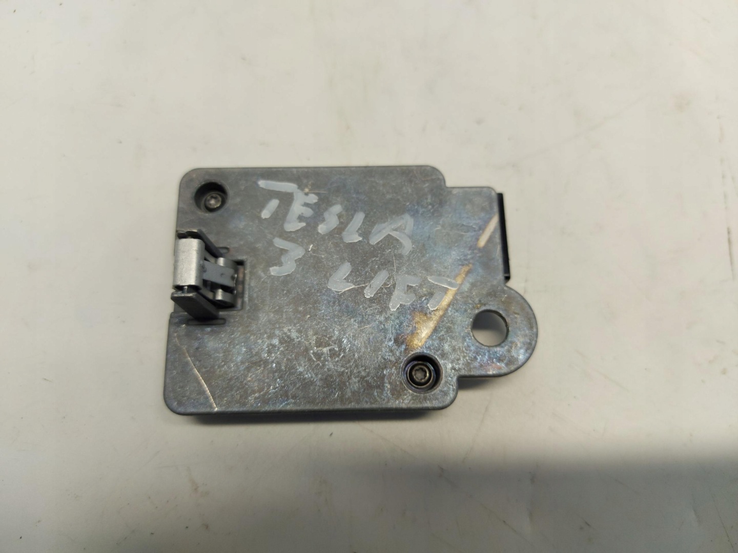 TESLA MODEL 3 LIFT 2024 HIGHLAND RADAR Sensor SENSOR