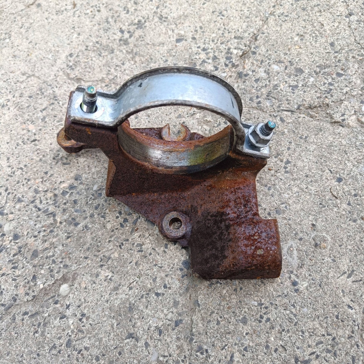 Ford Kuga MK2 1.5 petrol 2014 console / holder cams
