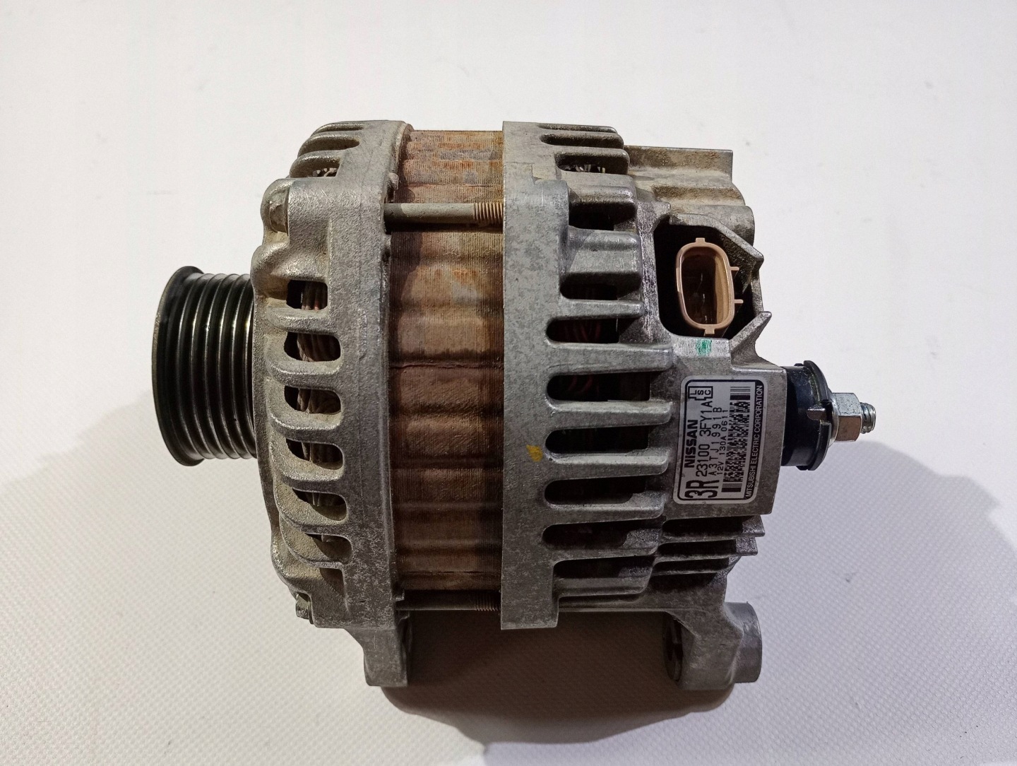 Alternator pradnica Nissan 370Z Cabrio 2009