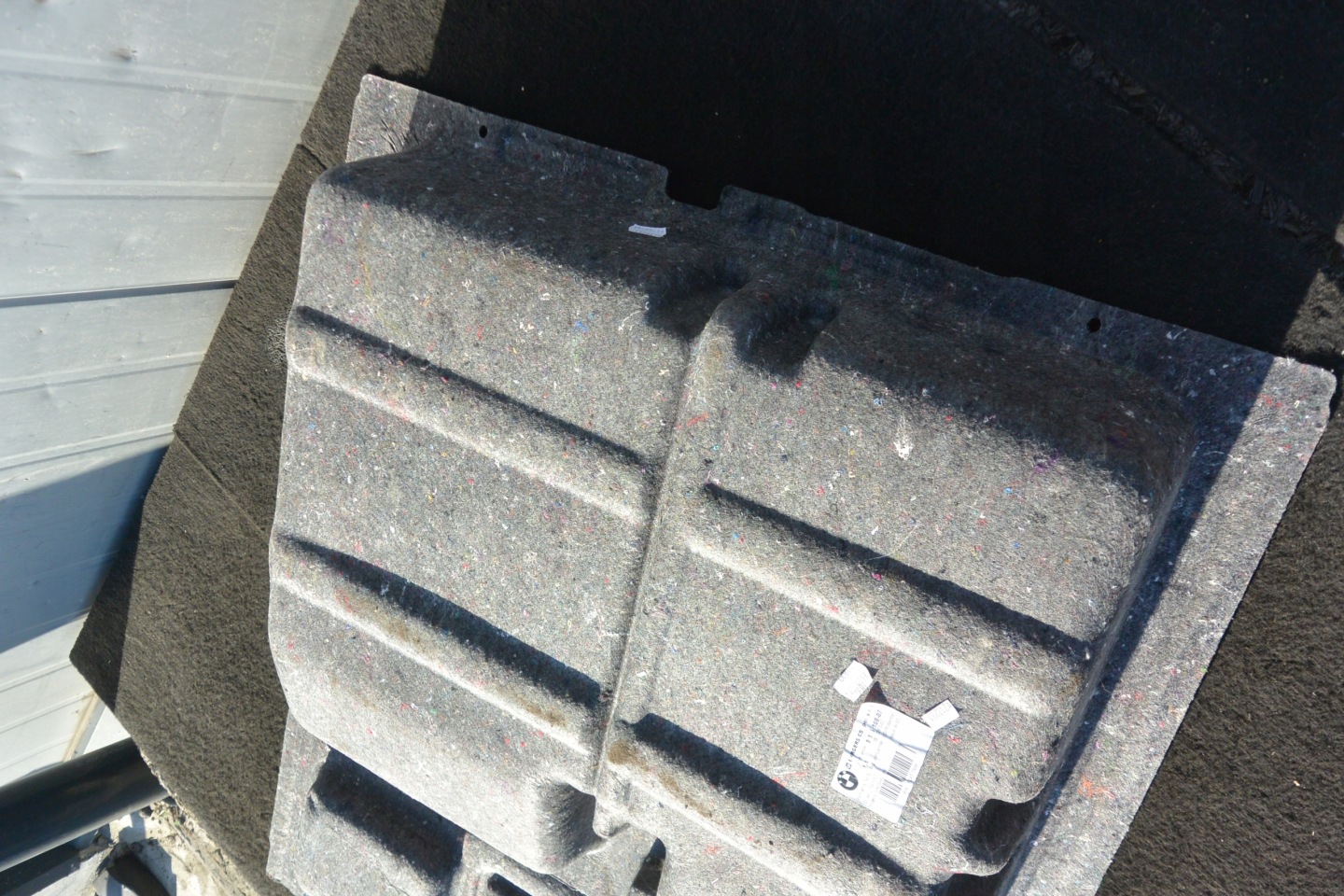 filling floor boot BMW X3 F25