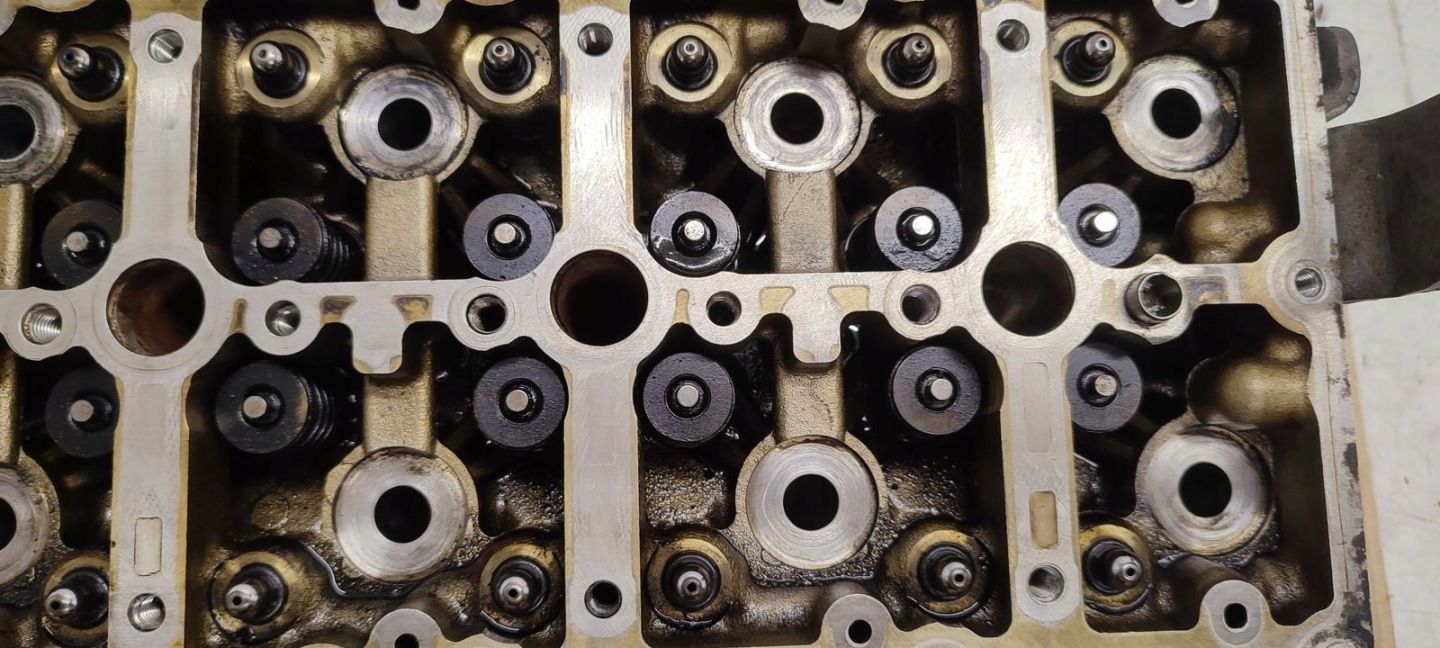 head. of the engine BMW E90 E91 2,0D N47