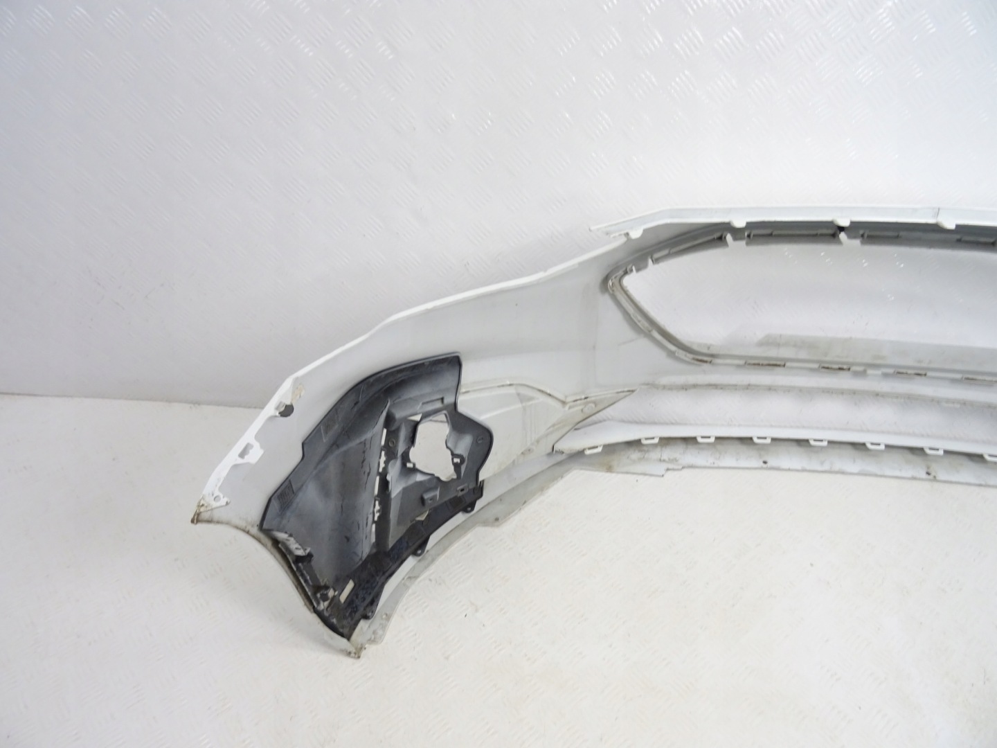 Ford Focus MK4 ST nárazník predok predný