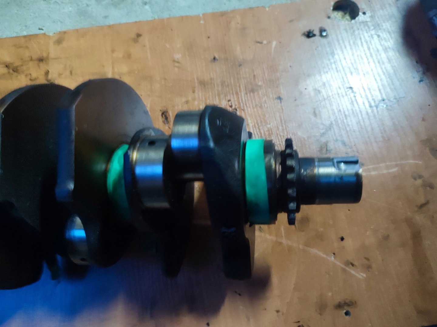 crank Z PANEWKAMI AUDI 2.4 078R