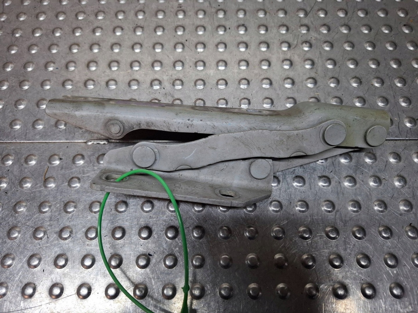 Charnière du capot Gauche Avant 7008727 BMW 5 E60 E61