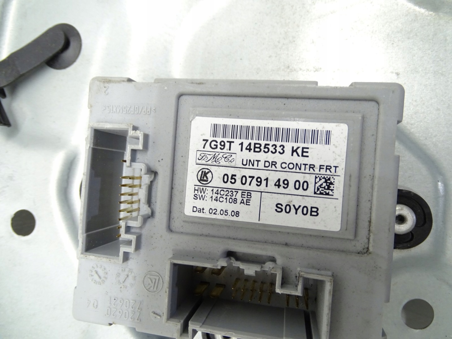 mechanism window regulator left front VOLVO S80 V70 983039-101