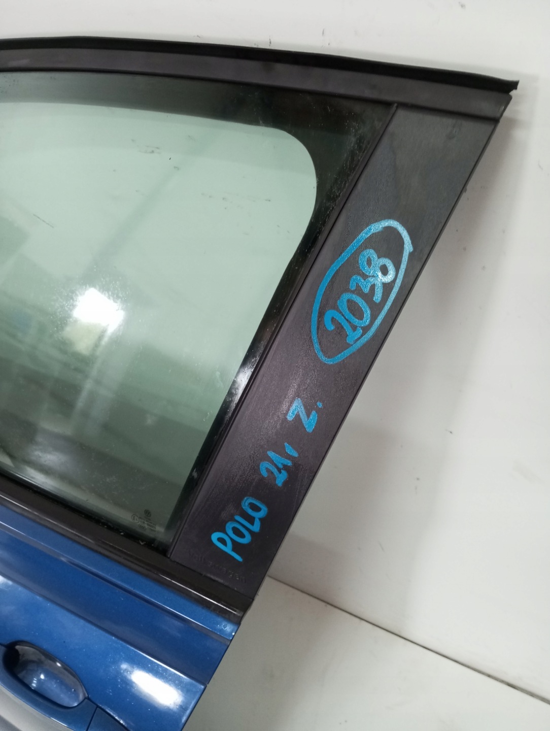 dvere VW POLO 2G0 ľavé predné 21R