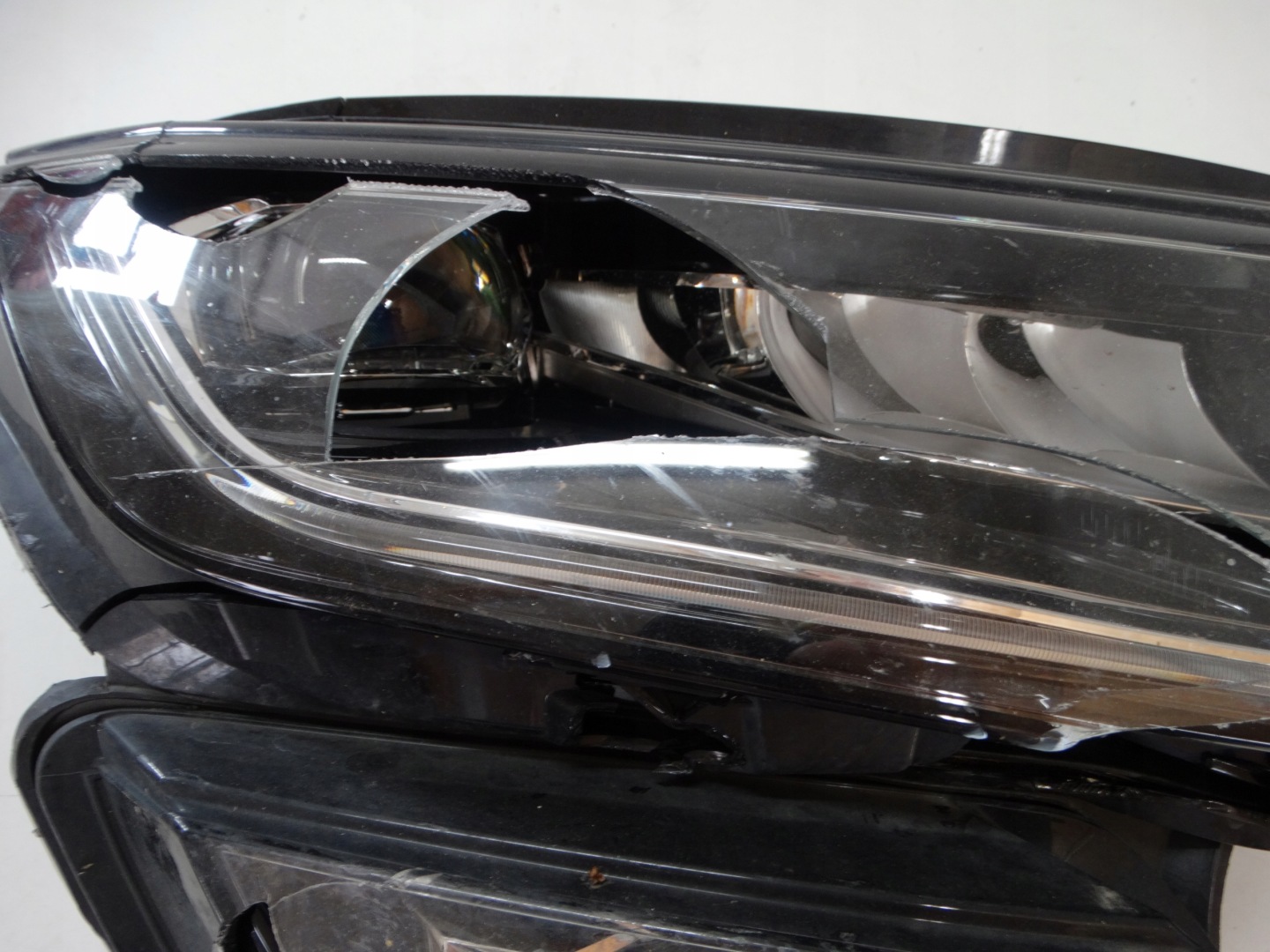 light FULL LED right front SKODA KODIAQ 566941016E