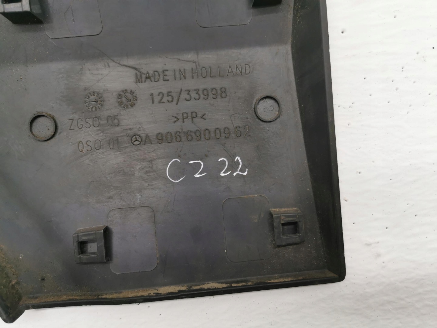 moulding left rear part MERCEDES SPRINTER W906 A9066900962