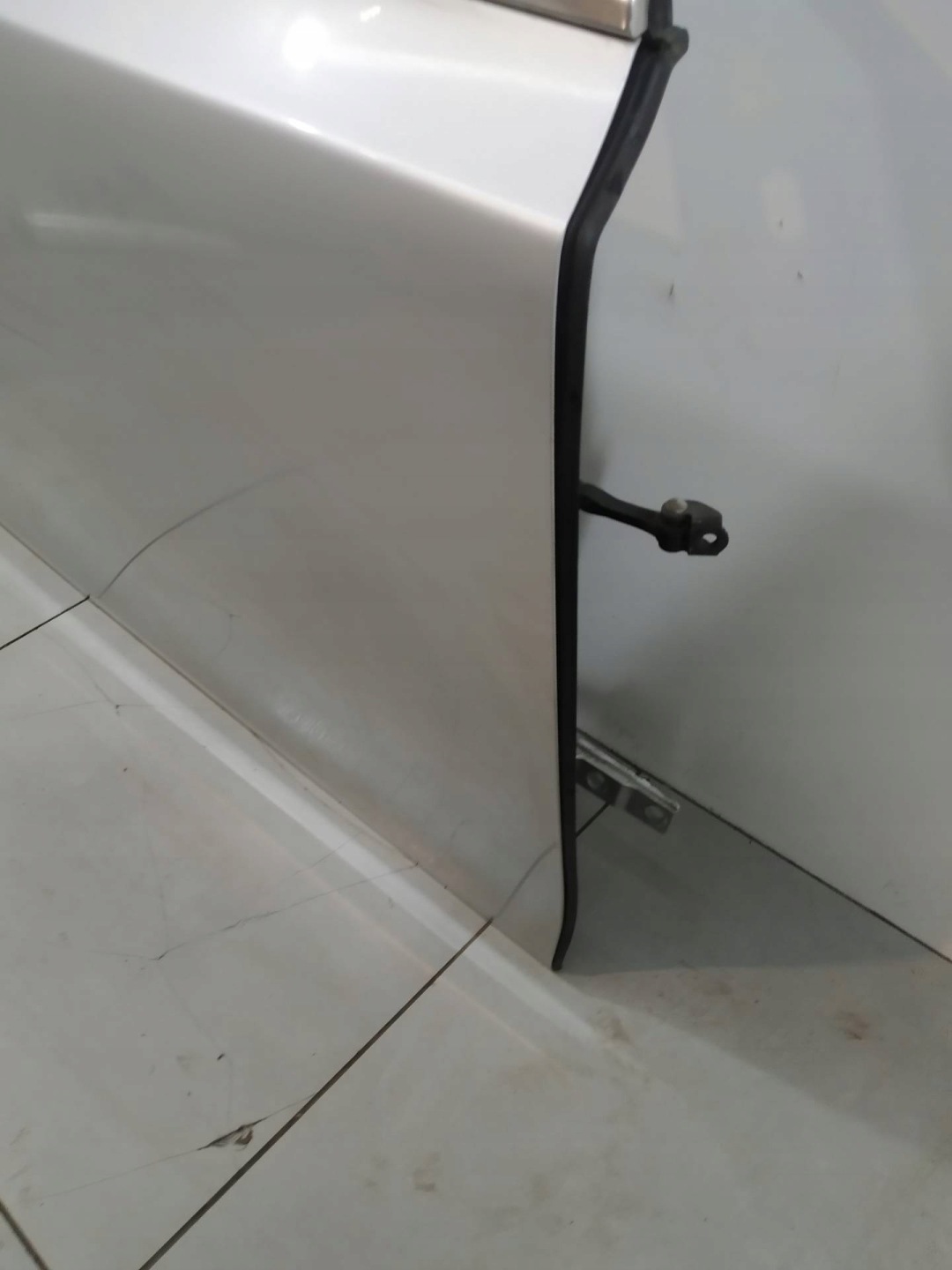door right front 711-16 Volvo V40 II (2012-2019)