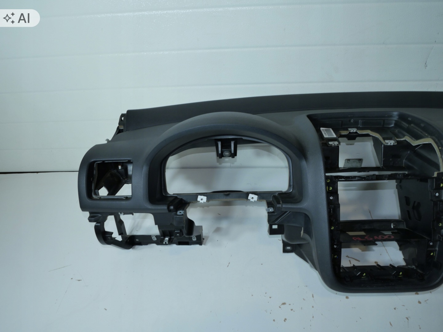 dashboard instrument panel console cockpit VW GOLF V 1K1858295