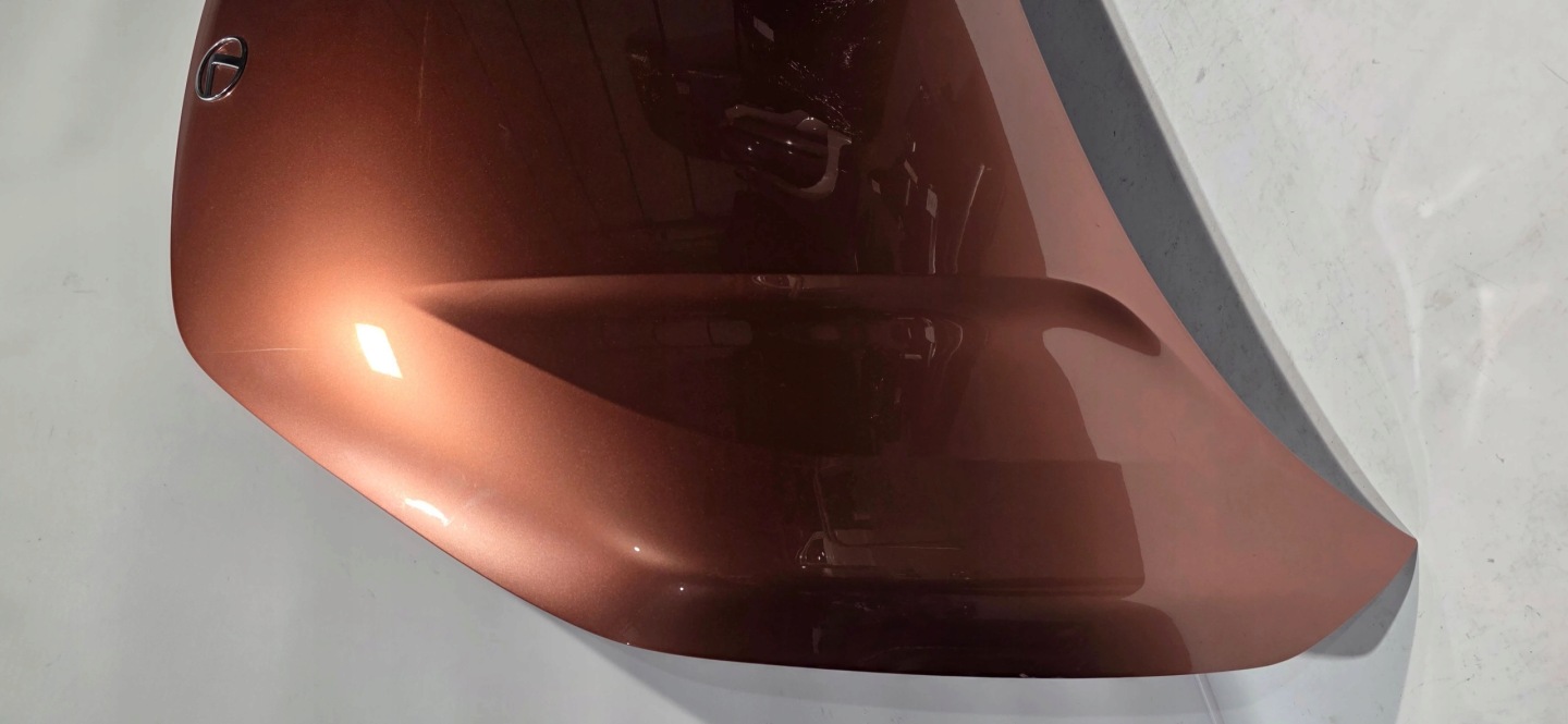 bonnet LEXUS LBX 23- original
