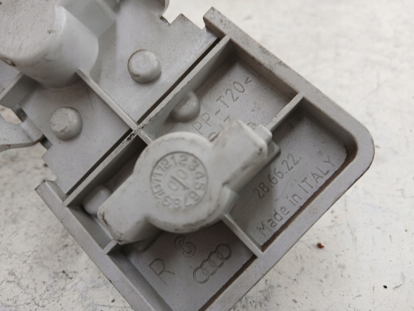 AUDI A2 light housing right rear part
