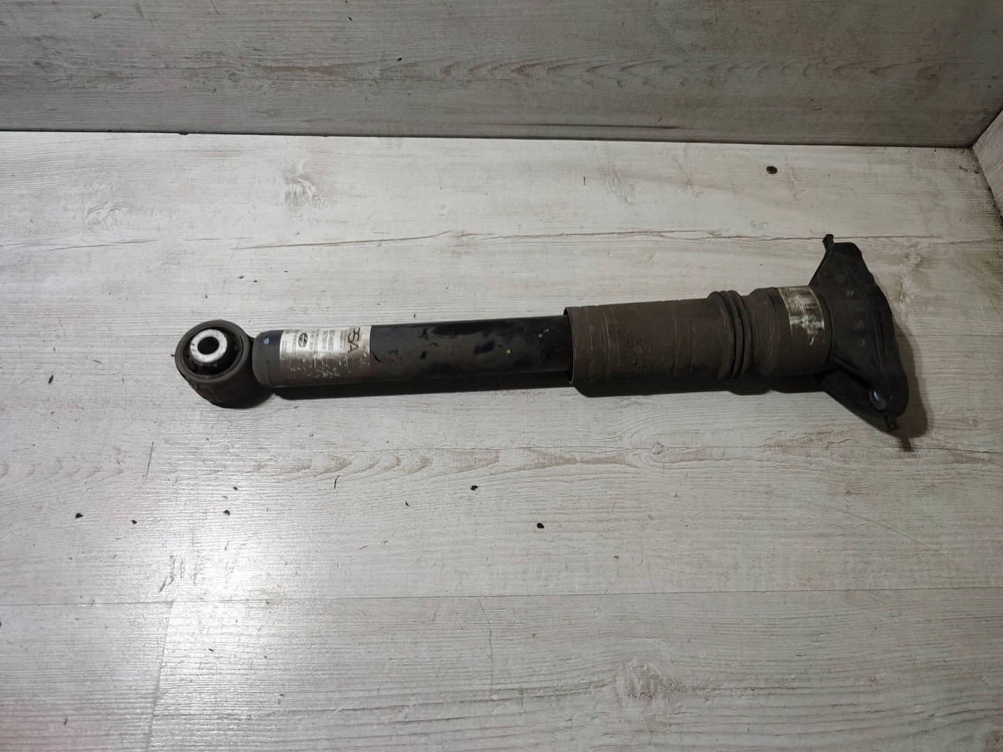Opel Corsa F 2020 shock absorber left rear part