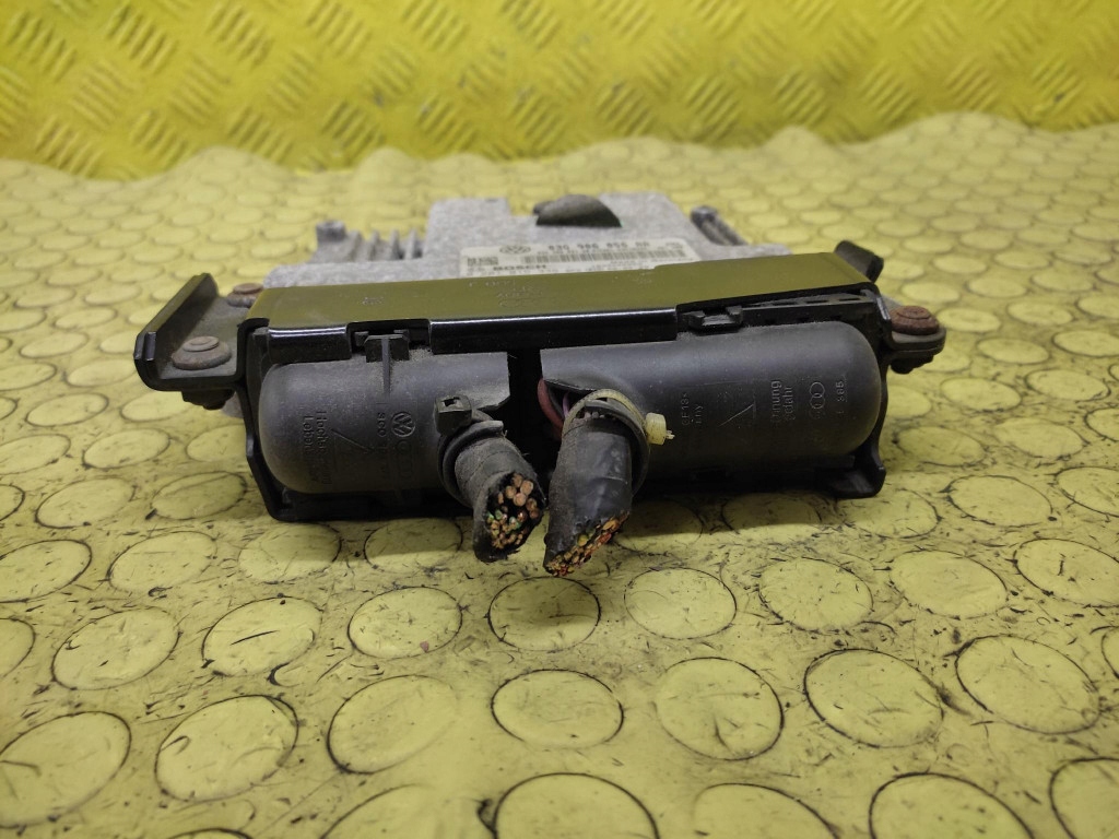 SEAT LEON 2 control unit of the engine 0281015336