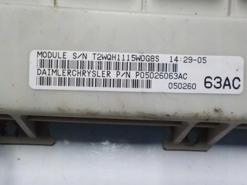 CHRYSLER VOYAGER IV Unité commande confort P05026063AC 63AC