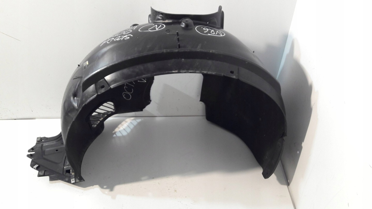 Skoda Octavia Mk4 IV 2024 mudguard front left 5E3809957J (NR6)