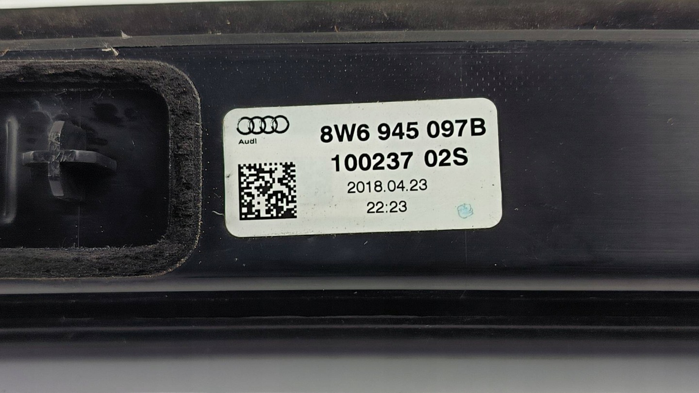 Licht Leuchte STOP 8W6945097B. AUDI RS5