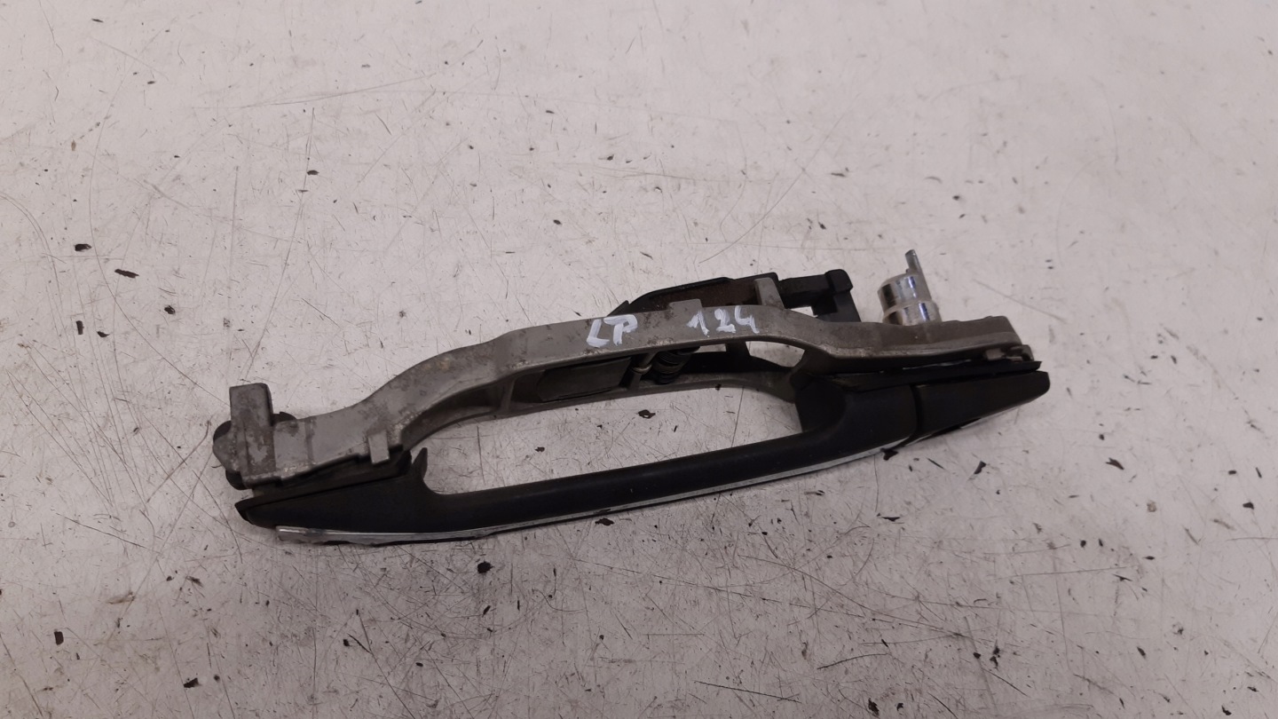 handle left front Mercedes W124