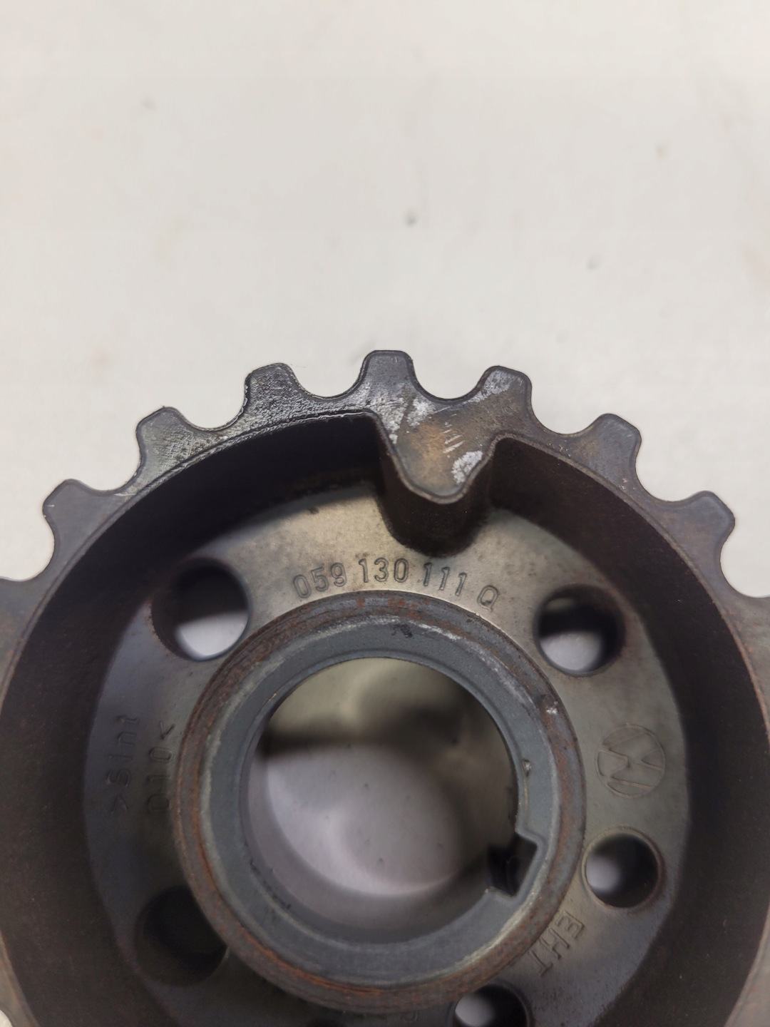 wheel of injection pump AUDI A4 A5 Q5 2.7 059130111Q
