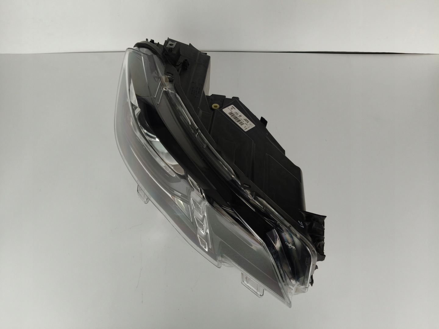 light right REFLEKTOR PEUGEOT RIFTER 18- LED