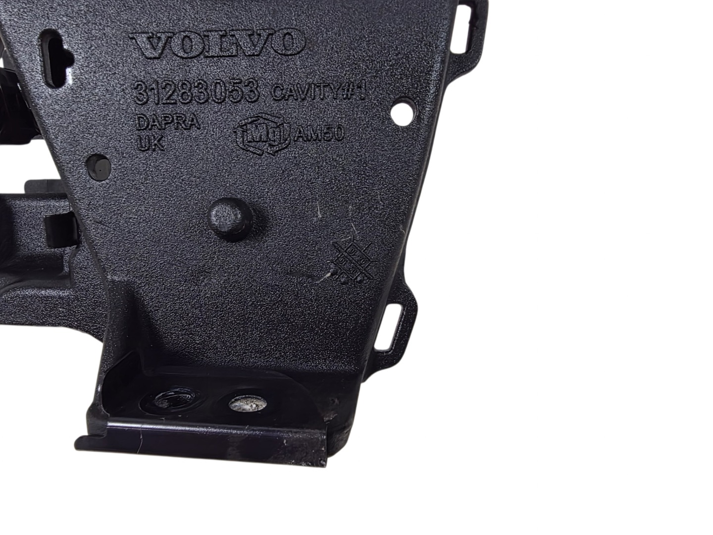 VOLVO S60 II 2010 pillar iron upper support panel for radiators original. 31283053