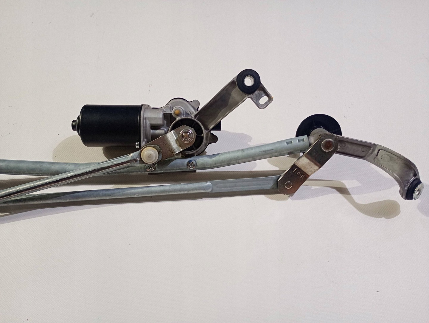 wiper mechanism mini motor front complete Nissan 370Z Cabrio 2009
