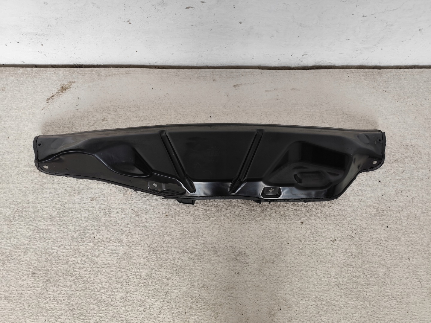 VOLKSWAGEN UP 5D 2012 torpedo metallic lower