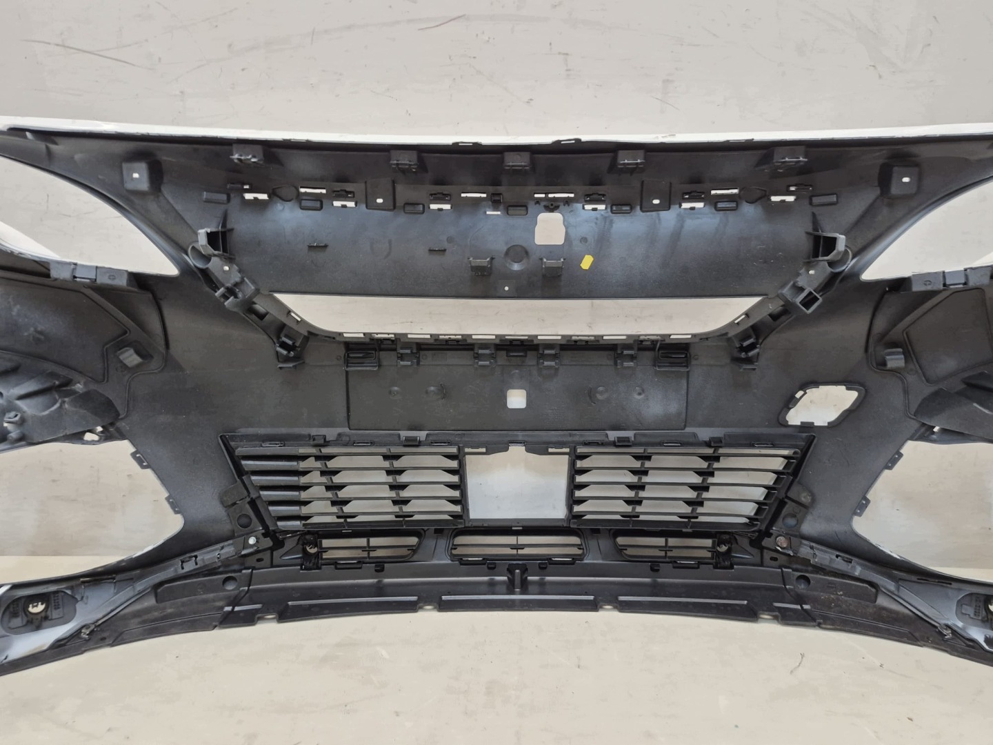 PEUGEOT 3008 5008 II 2 16- bumper front front PDC for FULL LED 9815499077