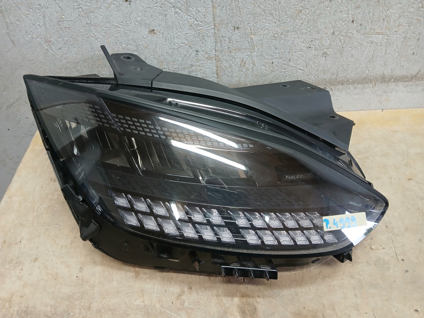 light front right HYUNDAI IONIQ VI 6 FULL LED
