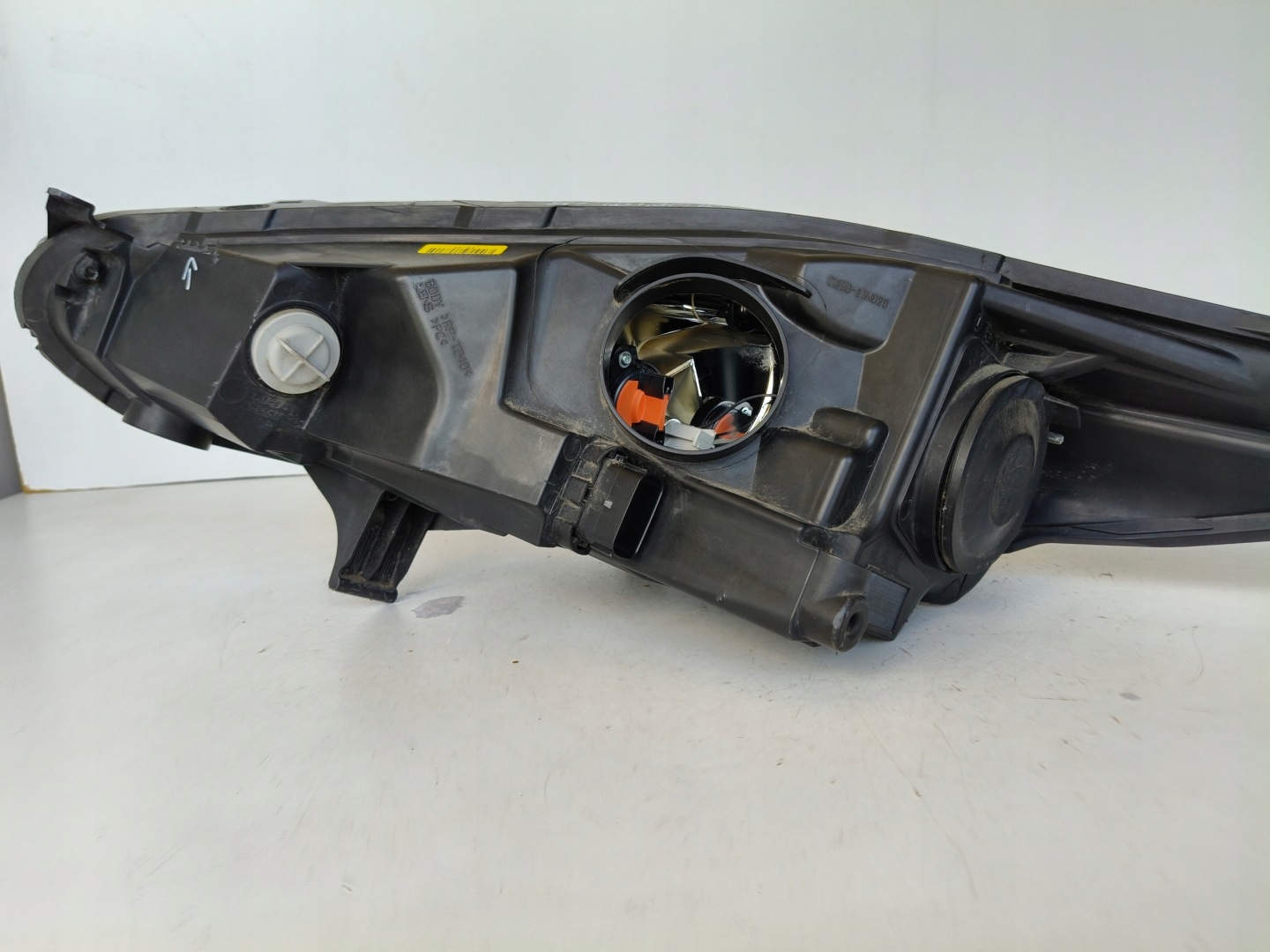 light right REFLEKTOR FORD FIESTA MK7 12- LIFT