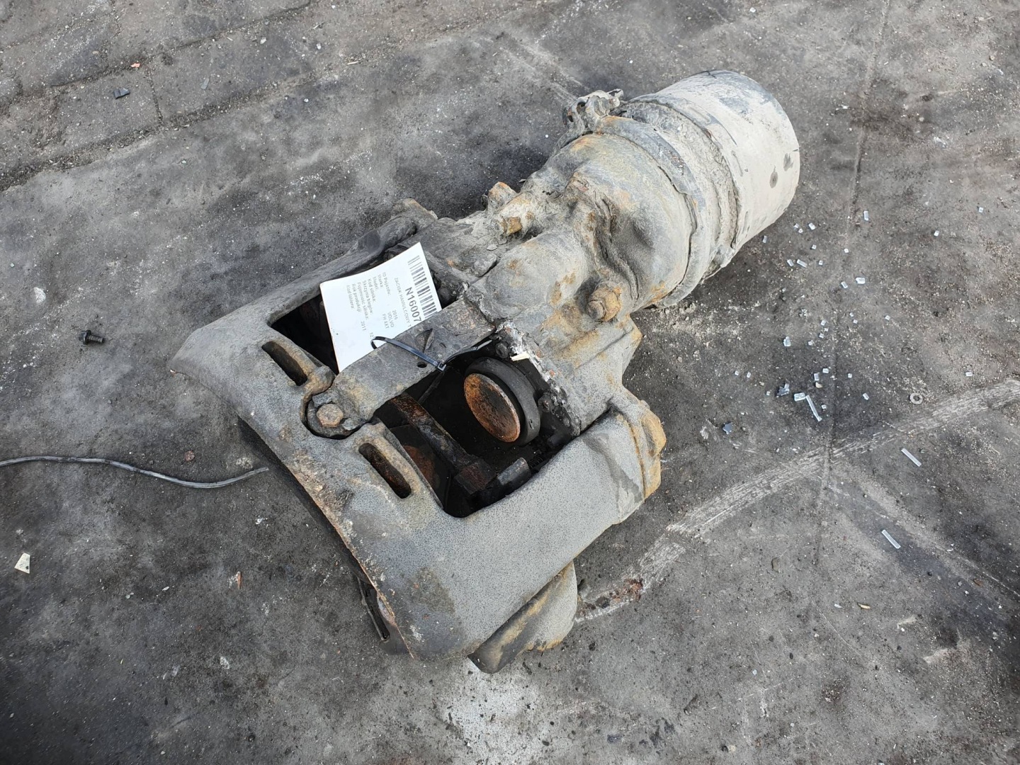 caliper brake rear part left 88324922 VOLVO FH 4XT