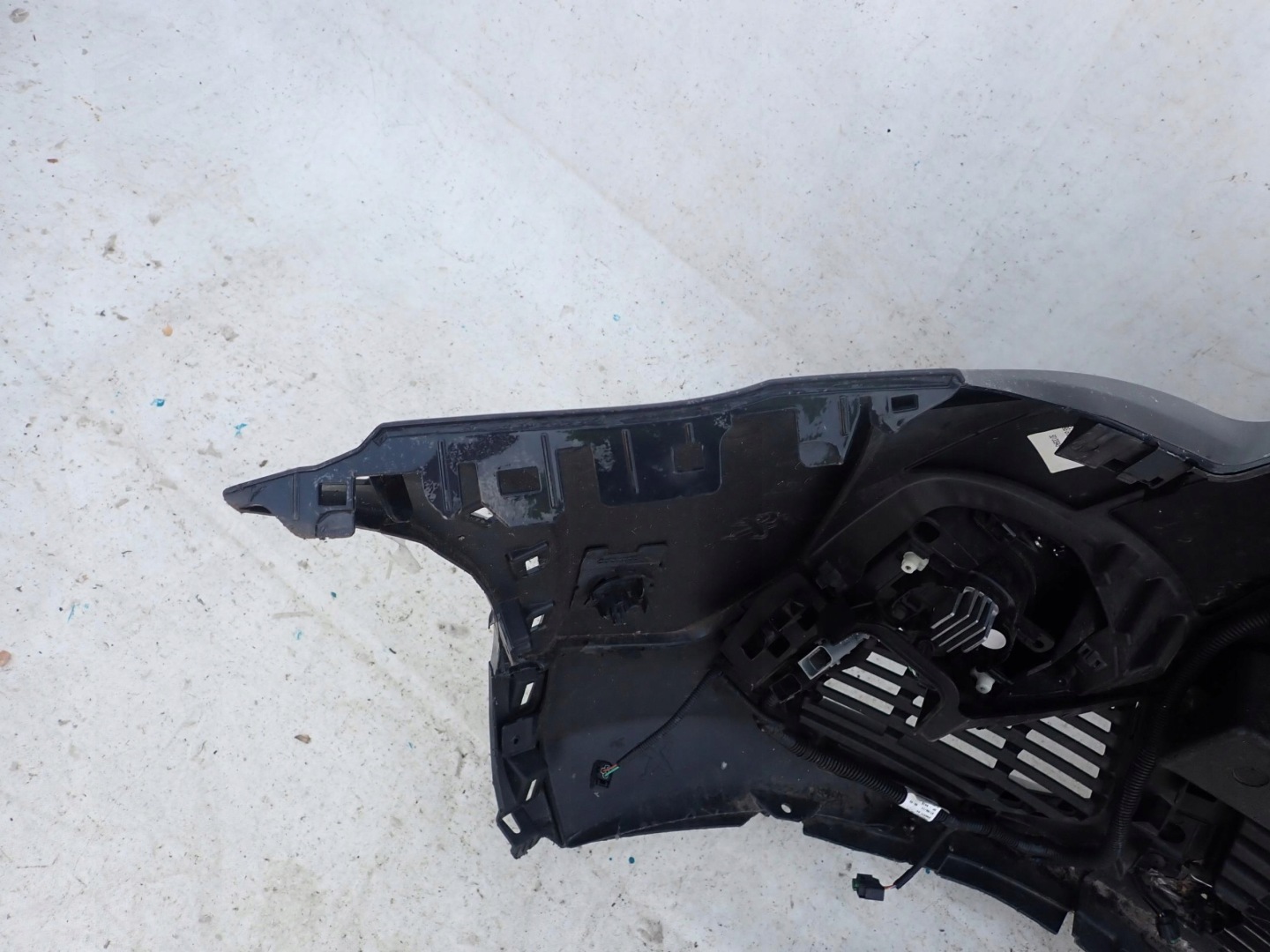 PEUGEOT 3008 II 16- bumper front front 6PDC