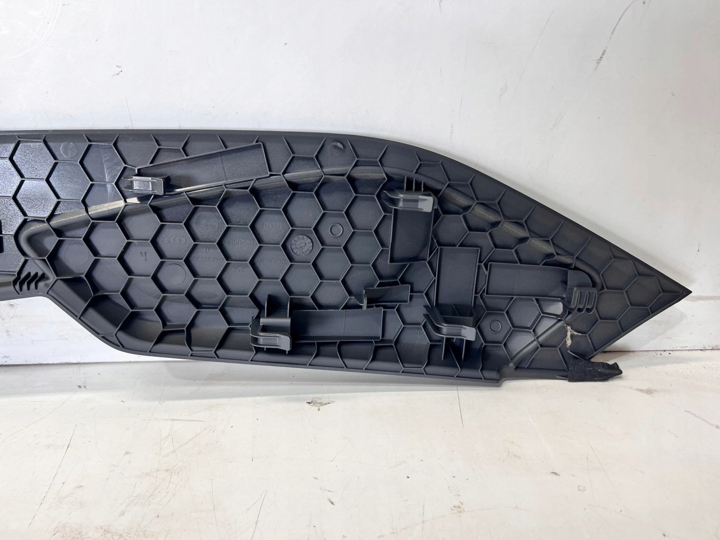 cover spoiler TUNELU right AUDI Q7 4M 4M0863306A