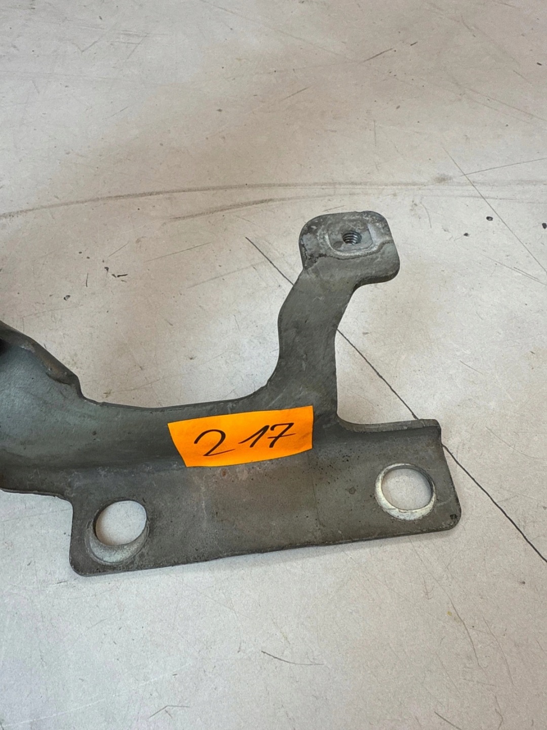 hinge bonnets front front right Volvo C30 S40 II V50