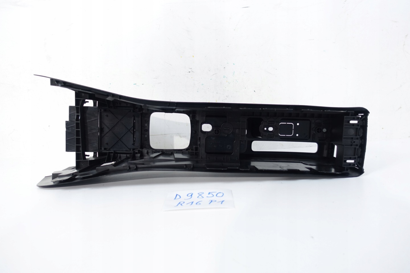 MERCEDES A W169 TUNEL mitte Handschuhfach A1696800350