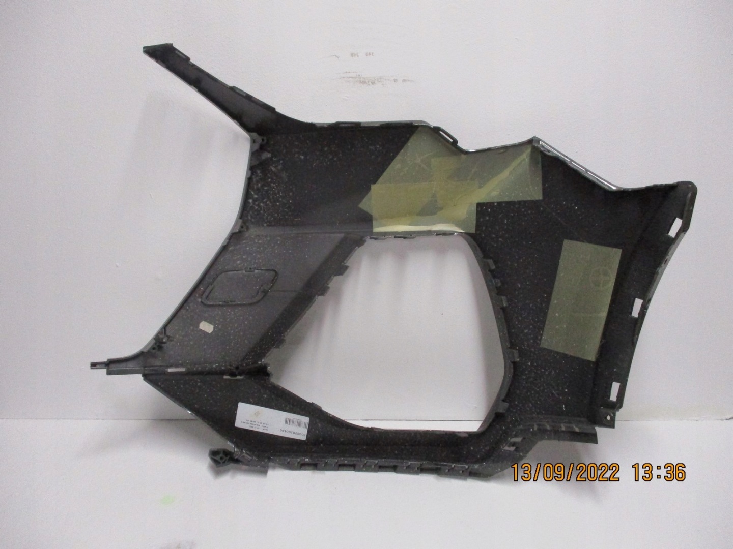corner of a bumper AUDI Q3 83A807438D right