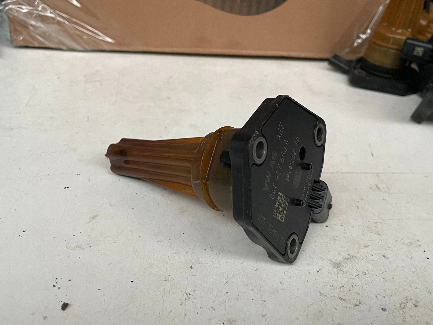 sensore Livello olio AUDI Q2 - 04C907660A @M