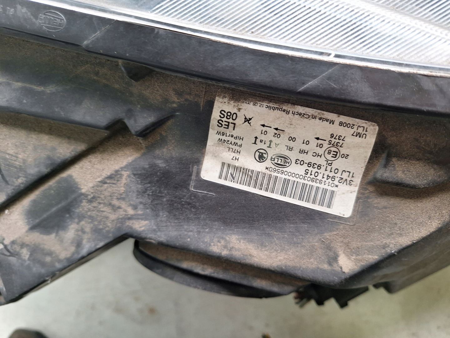 SKODA SUPERB III 15-19 light right UK